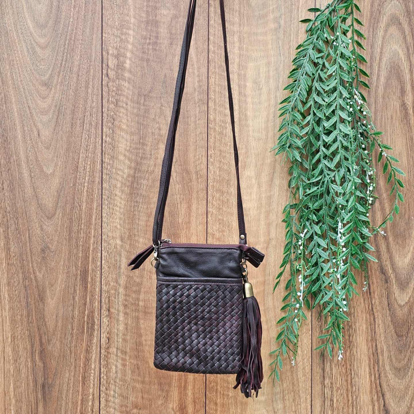 Antique-Brown