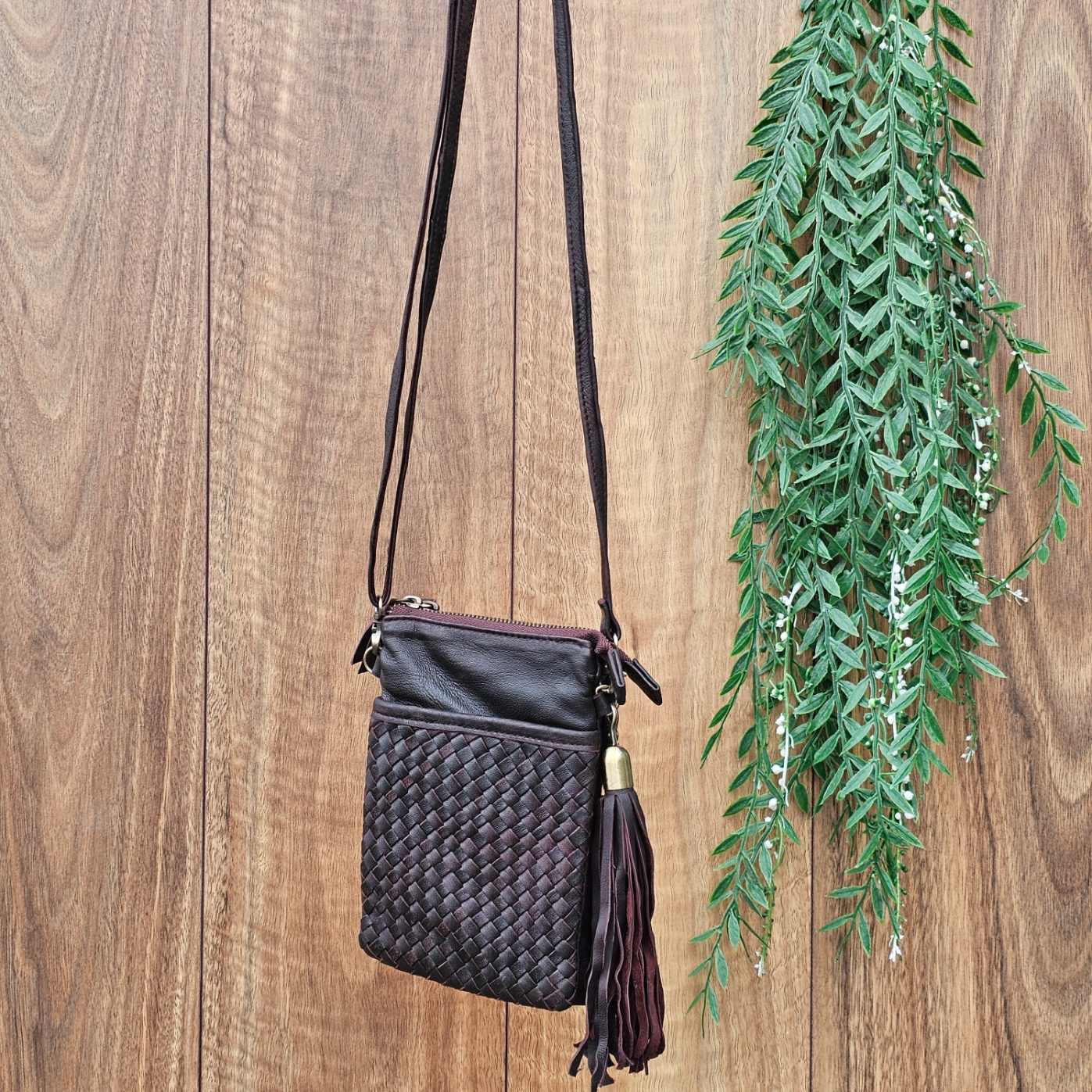 Antique-Brown