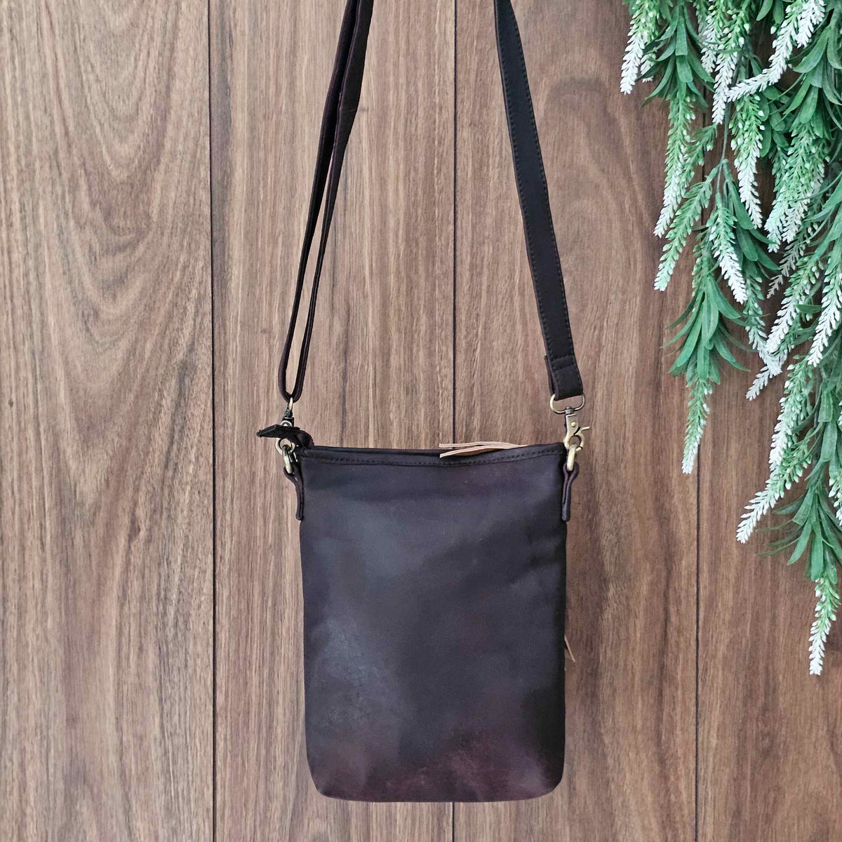 Dark -Antiquebrown